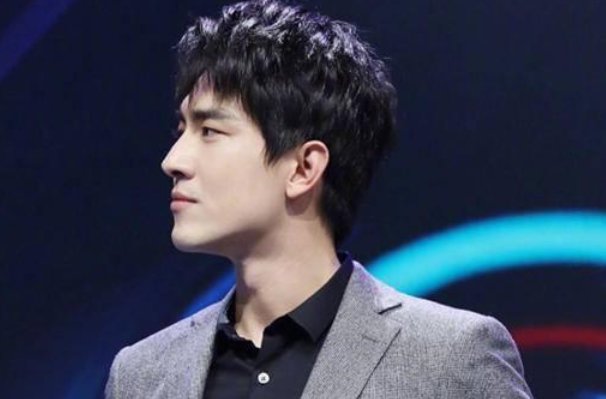 林更新发文称自己不普通而又那么自信，如何评价这个宝藏男孩？