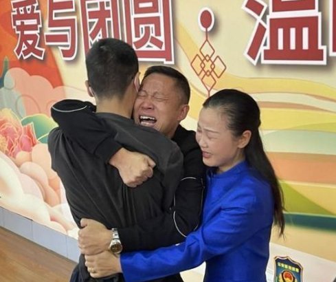 孙卓养父母曾称孙卓是打工时生的,他们当时为何要极力隐瞒孩子的身份?