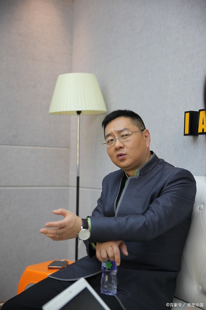 张绍刚是著名主持人，为什么离开非你莫属？