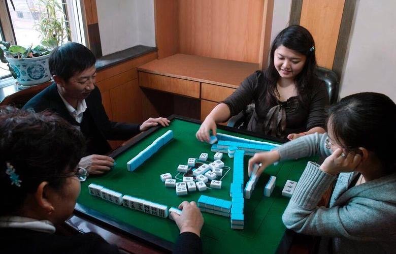 妻子老是打麻将,不用心照顾家庭,如何改变这样的女人?
