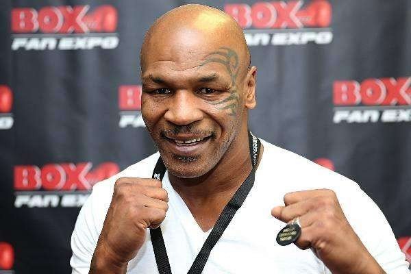 传言泰森被黑市拳手给打断肋骨，事实到底是怎样呢？