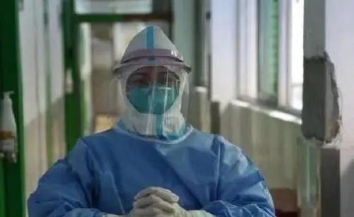 病毒学家李文辉表示抗新冠药物雾化吸入即可生效，此药的治疗原理是什么？