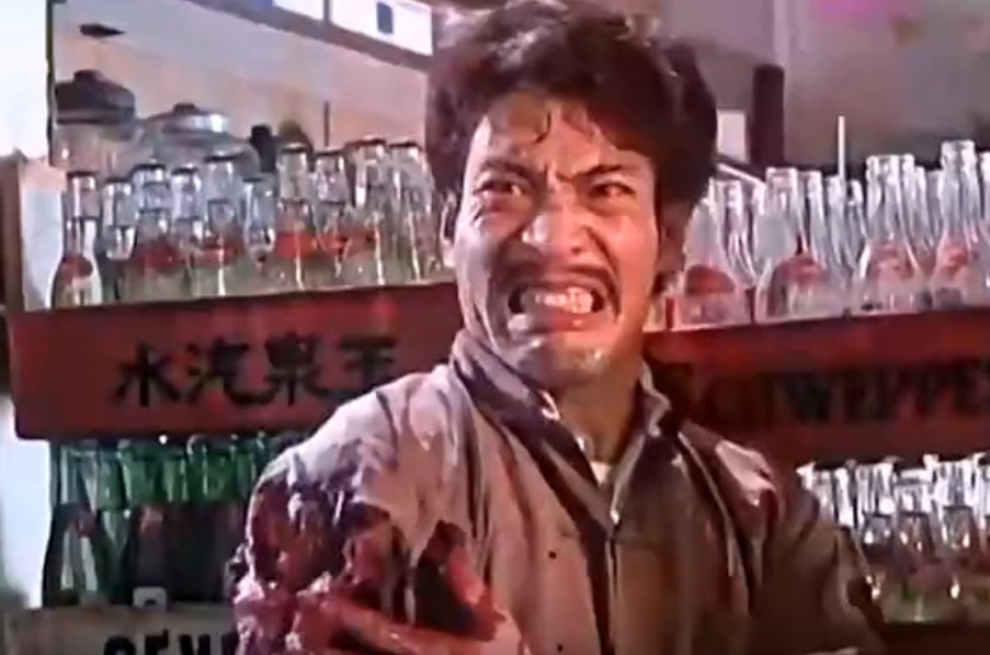 香港电影《猛鬼差馆》里的道士钟发白是怎么死的