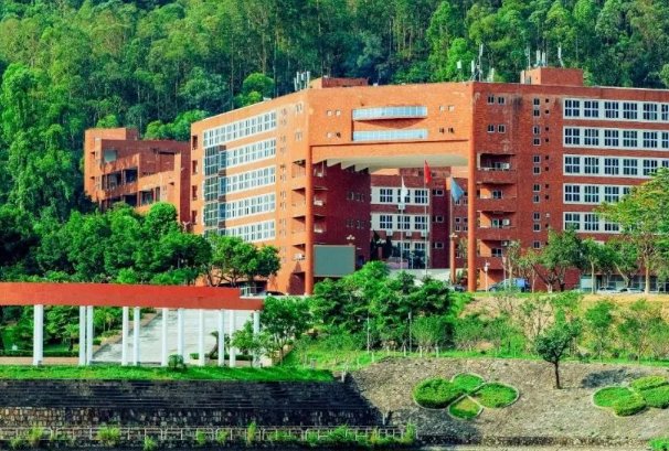 广州市番禺区职业技术学校好不好