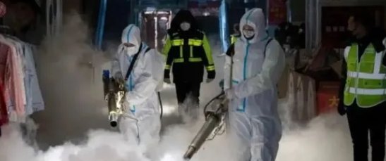 江苏睢宁县防疫人员入户消杀被指过于粗暴，当地相关部门对此作何回应？