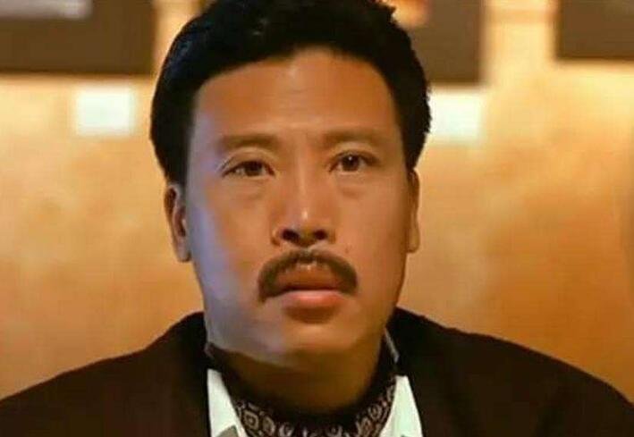 赌神1里的南哥演员的名字叫什么