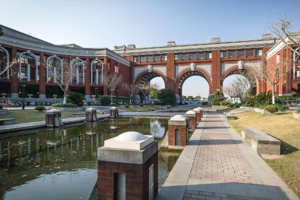 ecupl是哪个大学