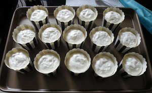 能否指点下柠檬天使蛋糕杯的美味做法?