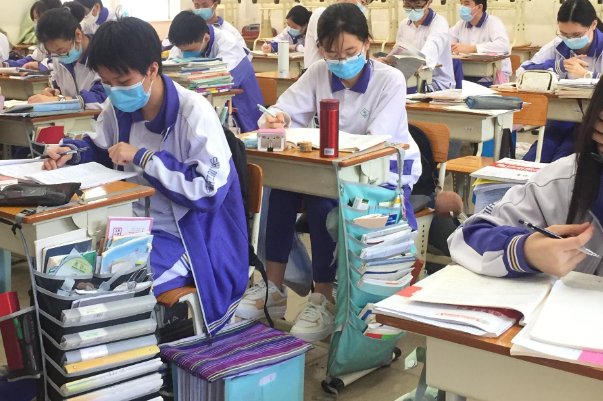 正定弘文是职高还是普高
