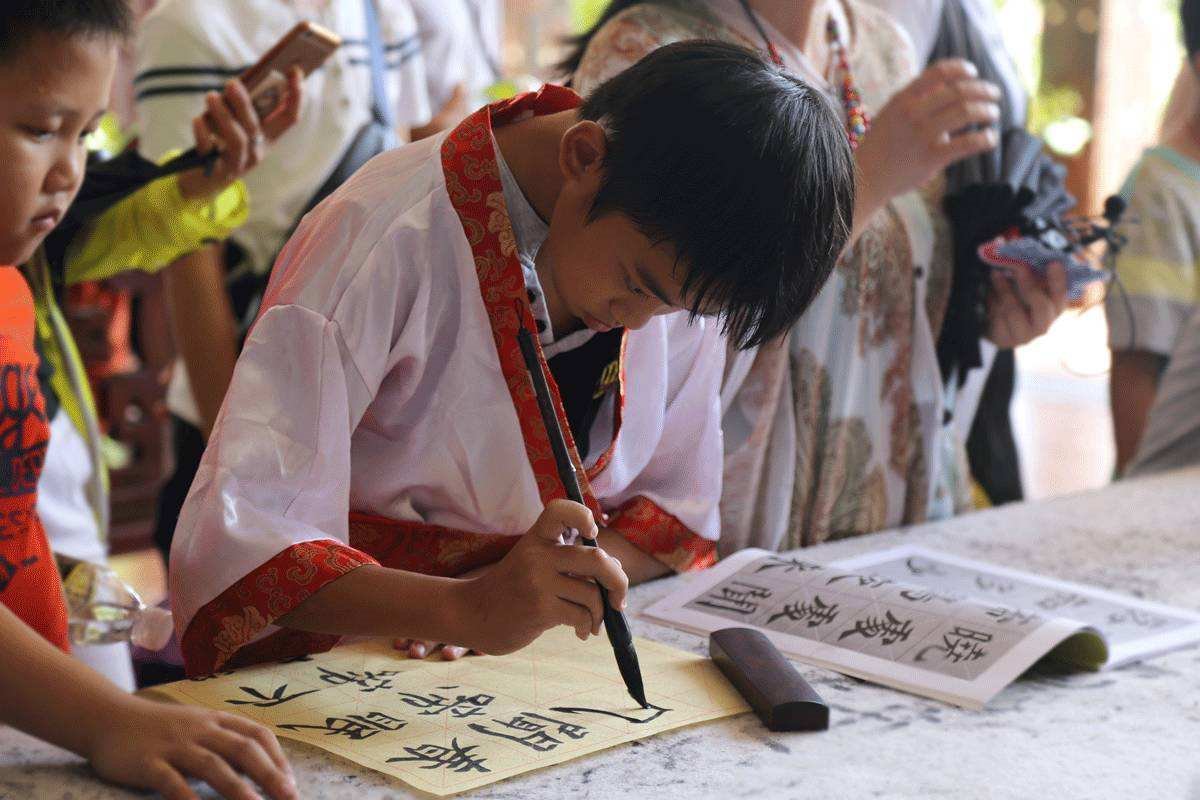 “叧”字怎么读？这个字为何会如此另类？