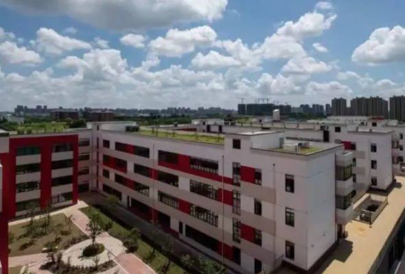 上海嘉定区世外学校学费多少