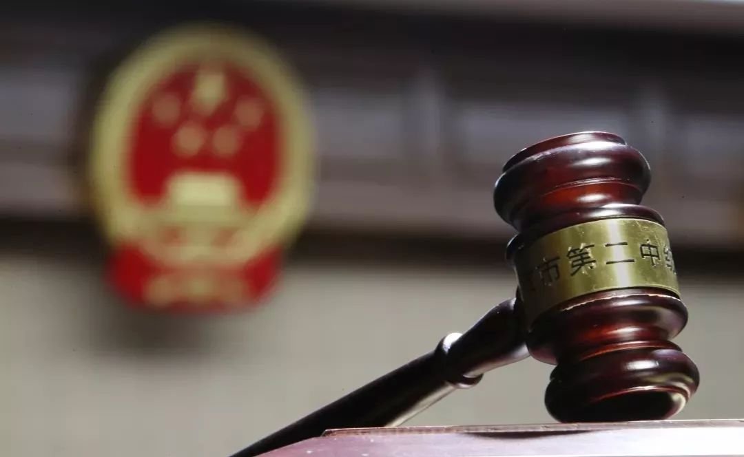 上海男子杀害两名女性后自缢死亡，凶手已经死亡，谁该为被害者负责？