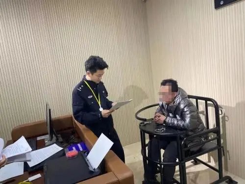 德州90后民警直挺挺倒在值班室，他的身体出现了哪些问题？