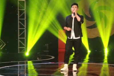 一个人的寂寞两个人的错歌词