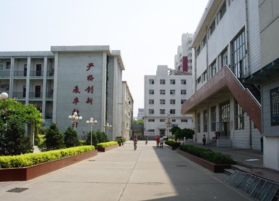 太原大学外语师范学院的学院简介