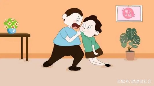 湖南益阳一继祖父将2名孙子打进ICU，继祖父的行为违反了什么法律？