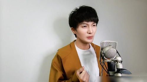 从没被电话客服叫过先生，周深说话声音也像女生吗？