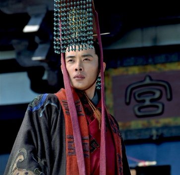 三国的刘协是谁演