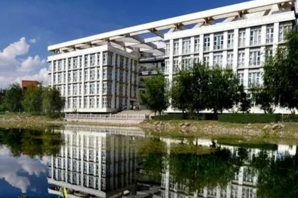 昆明医科大学2023年录取分数线