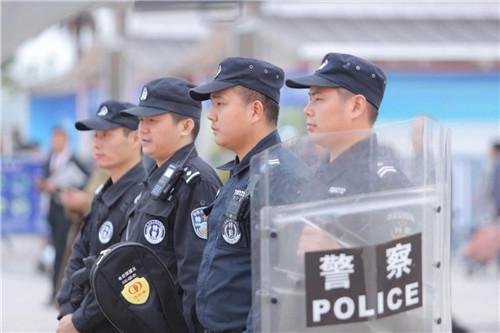 河南郸城一男子持刀砍伤两人，暴力事件的起因是什么？