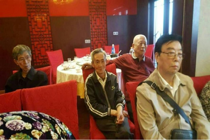 如何评价何祚庥？