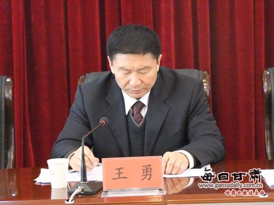 魏建荣的人物履历