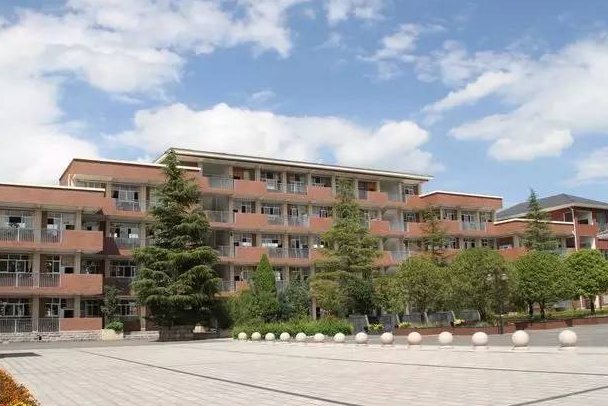 昭通一中明达分校怎么样