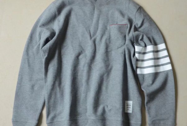 四道杠的衣服叫什么牌子