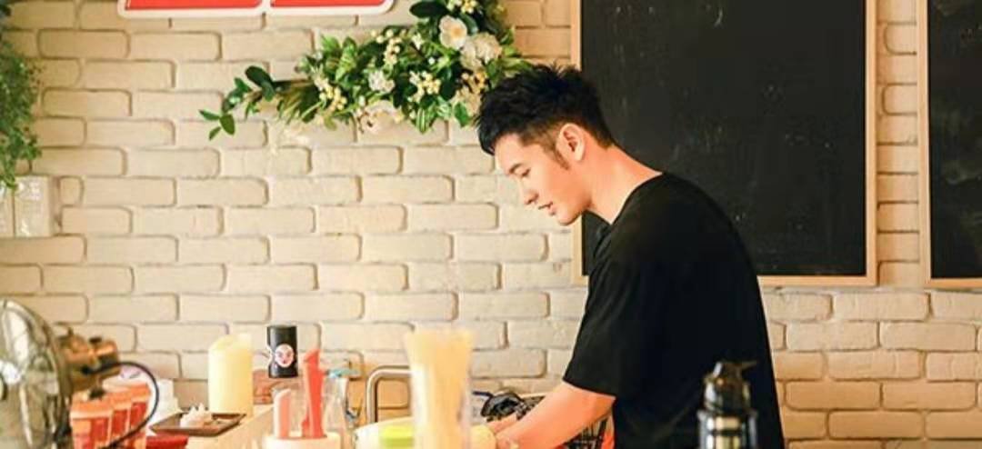 黄晓明的“明学”是什么梗