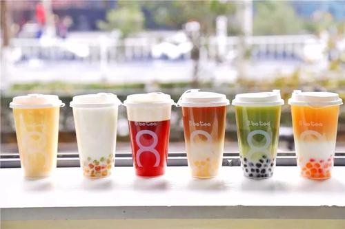 三亚商家质疑顾客套现，8元奶茶付款8千元，顾客的行为如何定性？
