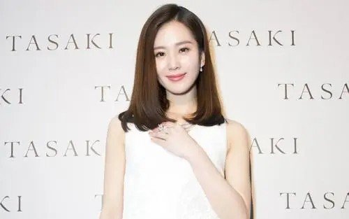 路人看到刘诗诗的反应