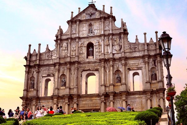 没地铁的一线城市