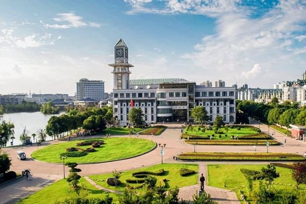 中南财经政法大学考研分数线是多少