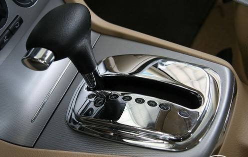 汽车AT和MT是什么意思