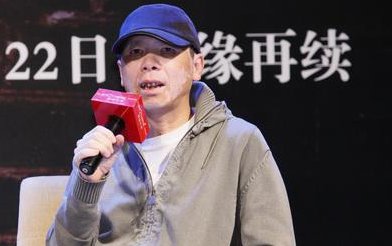 宋丹丹冯小刚节目上公开翻脸，不满对方言论，争论后红着眼离席，发生了啥？