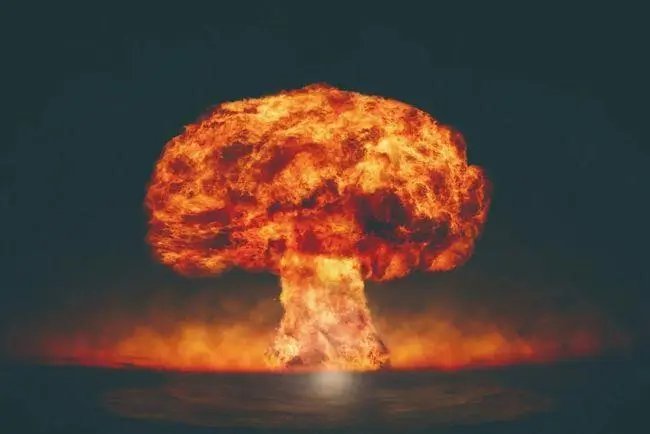 突发！俄机场发生大爆炸，蘑菇云腾空升起，此次损失有多惨重？