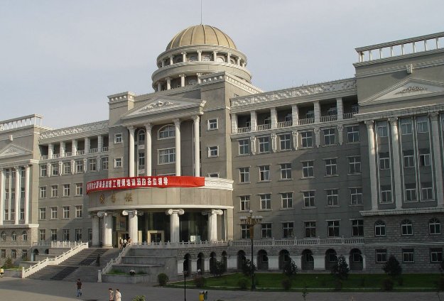 太原科技大学图书馆哪一年建成使用