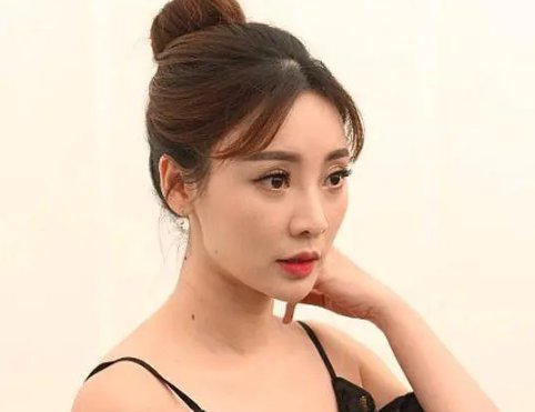 柳岩称暧昧不道德，不喜欢就应该拒绝，她的爱情观为什么这么正？