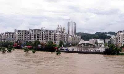 贵州因暴雨洪灾给当地造成了怎样的严重影响？