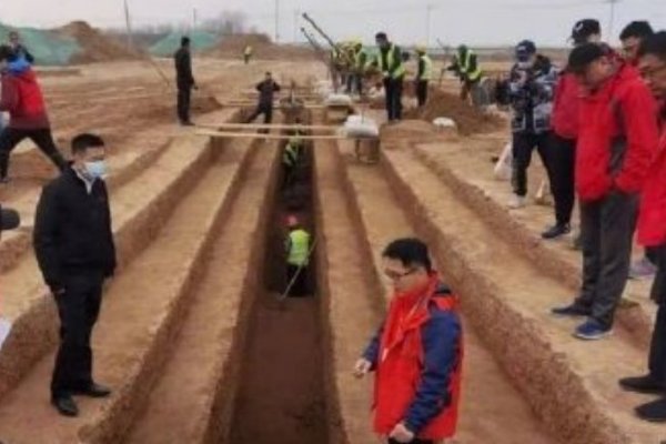 阳国际机场扩建工地发现3500余座古墓，咸阳机场为啥能发现扎堆古墓？
