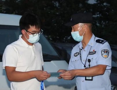 湖北一派出所的副所长遭拒捕牺牲了，民警这种工作有多危险？