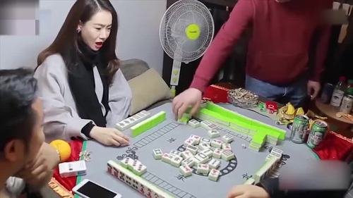 妻子老是打麻将，不用心照顾家庭，如何改变这样的女人？