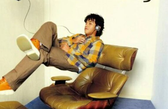 周杰伦的第一首歌是什么？