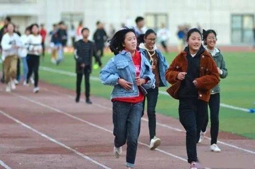 太原工学院两名学生冒名顶替体测考试被取消学位资格，是如何被发现的？