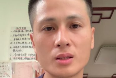 莆田在逃嫌犯30年前救下的男孩称希望他自首，他眼中的杀人者是怎样的人？
