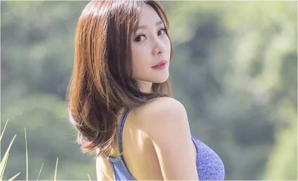 柳岩出演过很多的电影与影视剧,可她为什么一直处于不温不火的状态呢?