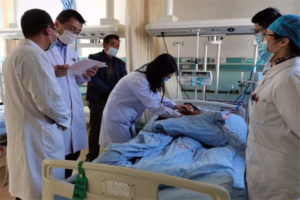 34岁独子住在湘雅二院一个月花费54万元病亡，为何一定要坚守医疗底线？