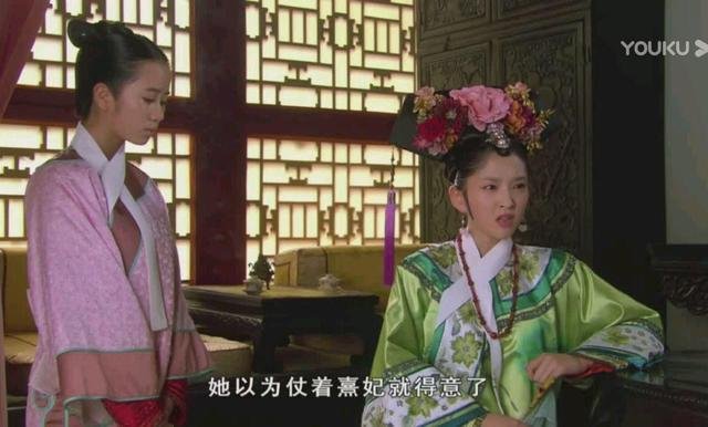 《甄嬛传》57集,安陵容故意拿出香囊告诉甄嬛是欣贵人送的,有和用意?