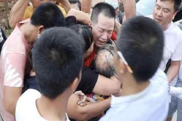 张玉环是因为什么事被羁押近27年的呢?