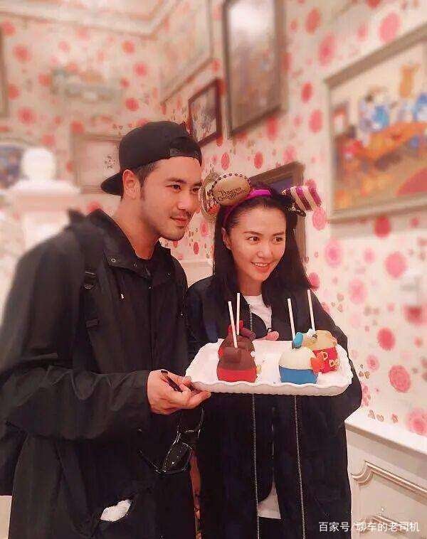 谭维维一家四口罕见同框,她和丈夫当初是如何相识的?